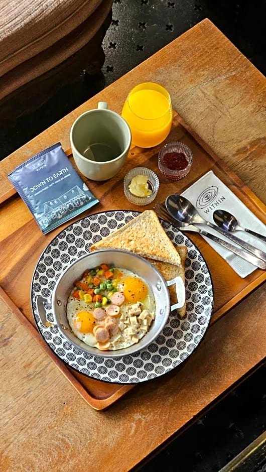 Within Korat Sawairiang