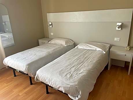Classic Twin Room