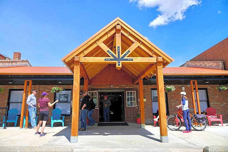Pintler's Portal Hostel