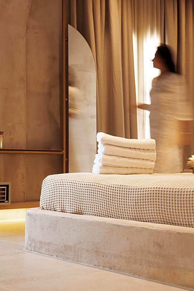 Medusa Luxury Suites