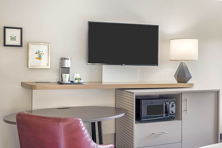 Holiday Inn Auburn-Finger Lakes Region By IHG