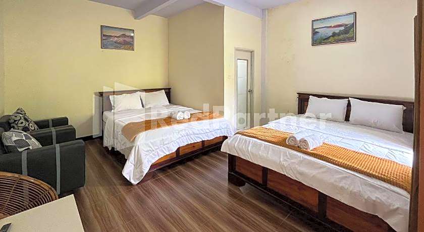 Family Homestay Syariah Bromo Mitra RedDoorz