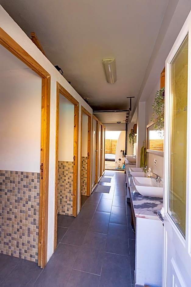 Pineapple Surf House