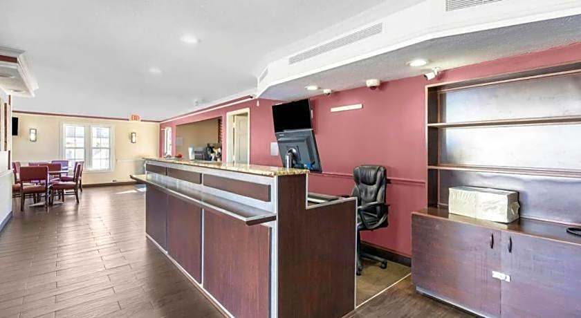 OYO Hotel Tulsa N Sheridan Rd & Airport
