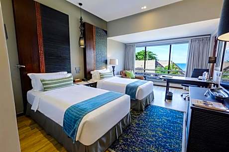 Deluxe Twin Room with Sea View