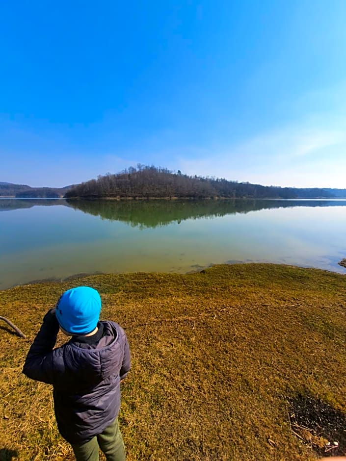 Domek nad jeziorem, Kalinówka w Olchowcu, Solina