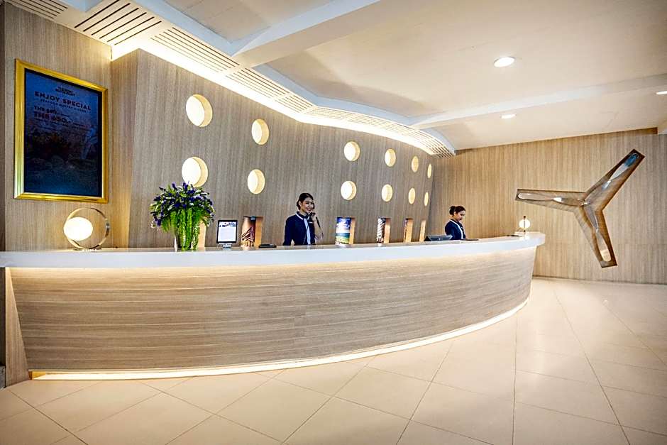 A-One The Royal Cruise Hotel Pattaya - SHA Extra Plus