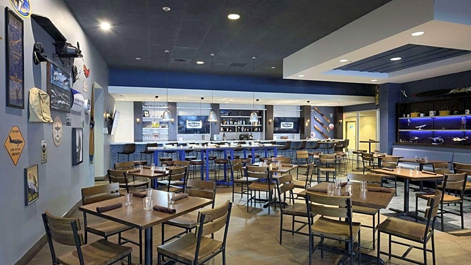 Aviator Hotel & Suites South I-55, BW Signature Collection