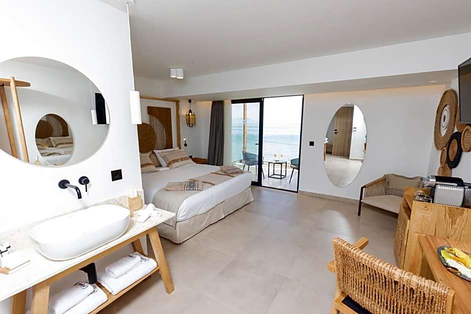 Cabana Blu Hotel & Suites