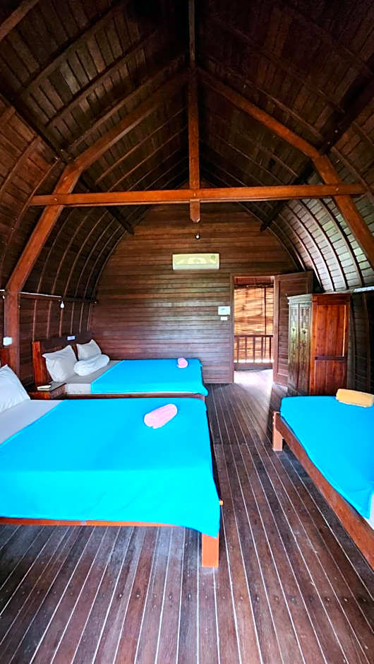 Suka Beach Bungalow
