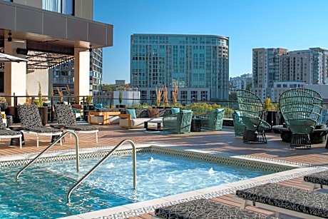 Hotel Fraye Nashville, Curio Collection by Hilton
