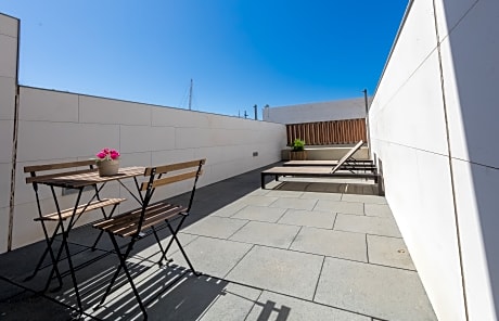 QUADRUPLE STANDARD ROOM 2 AD + 2 CH