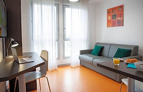 1 Double Bed, Nonsmoking, Upgrade, Efficiency