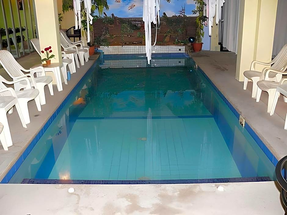 Aquarius Gay Guesthouse and Sauna