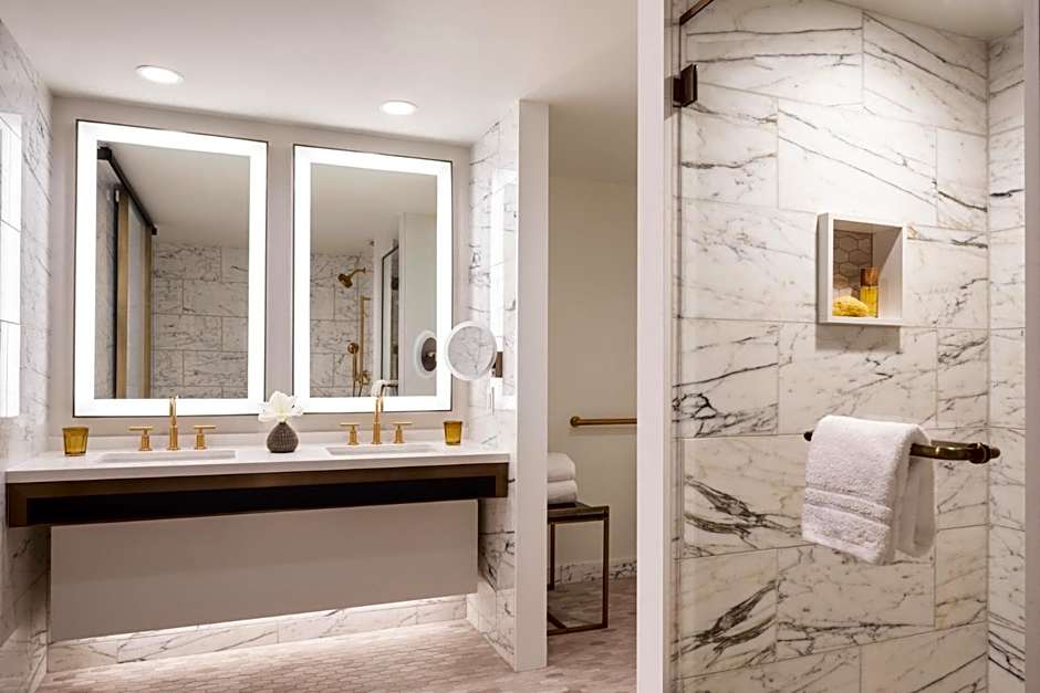 Four Seasons Hotel Houston