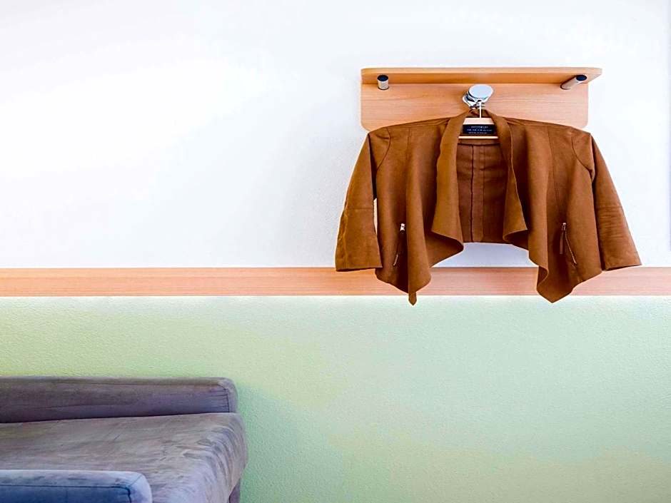 Hotel ibis budget Aix Les Bains - Grésy