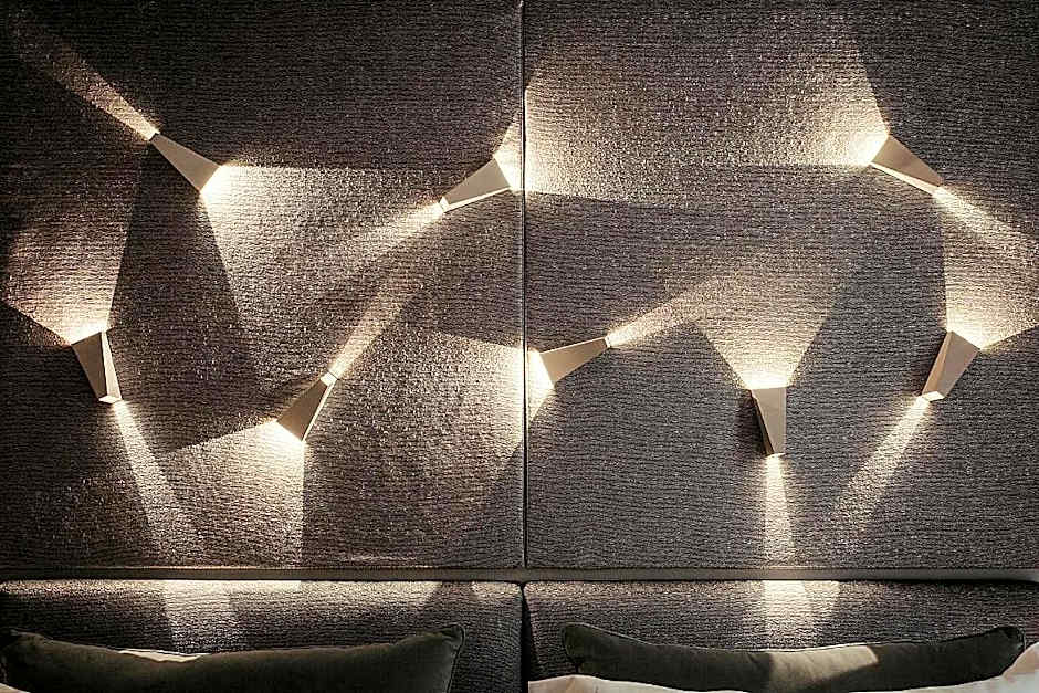 Bacã Suites, Restaurant & Bar