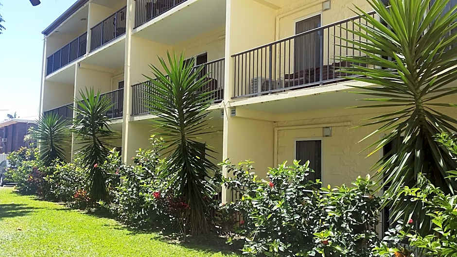 Cairns Queenslander Hotel & Apartments