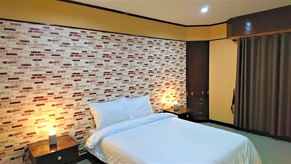 โรงแรมเมืองเพรียวอินน์ Mueang Phriao Inn Hotel
