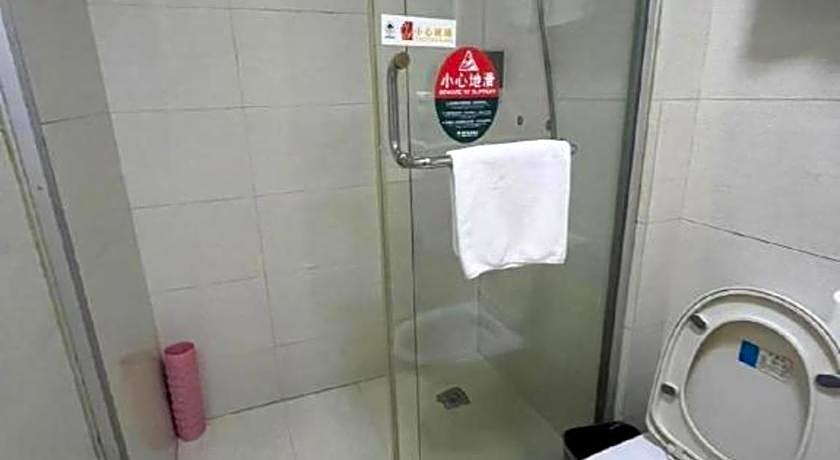 Greentree Inn Shanghai Minhang Zhuanqiao Metro Station Zhuanxing (E) Road Shell Hotel – Shanghai, DC