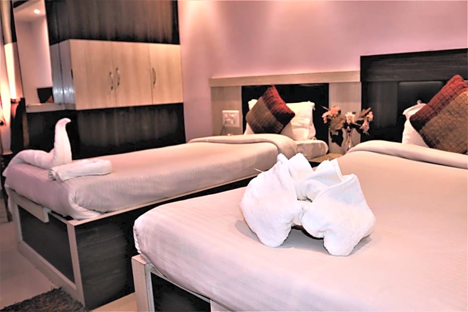 HOTEl VAISHNAVI HEIGHTS