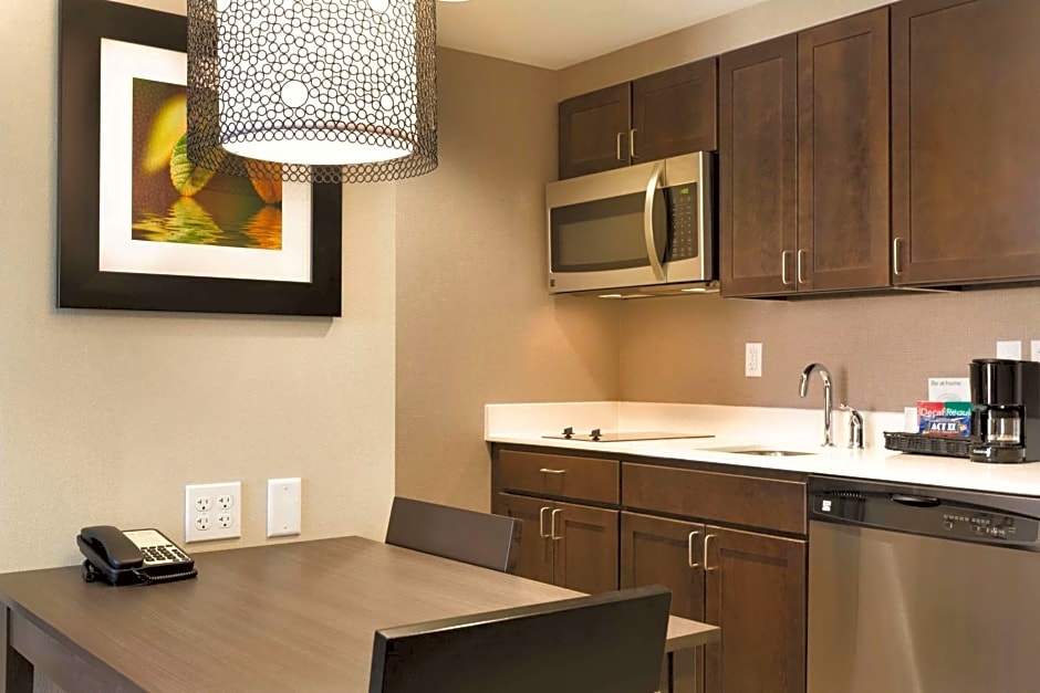 Homewood Suites by Hilton West Des Moines/SW Mall Area