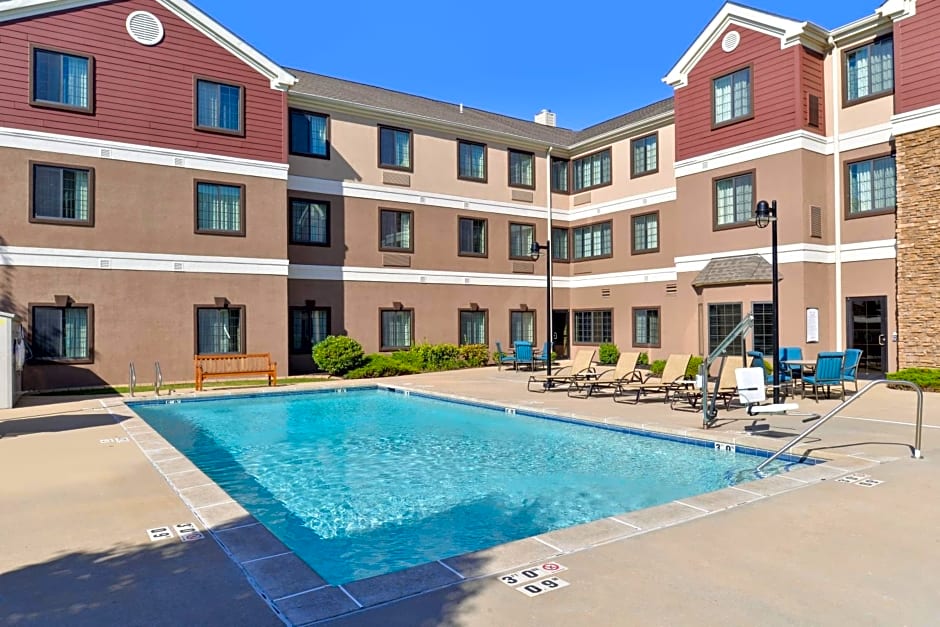 Staybridge Suites O'Fallon Chesterfield