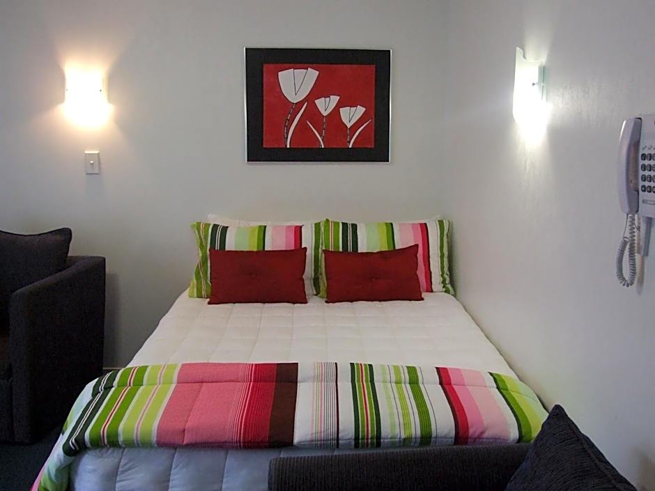 Palm Court Motor Inn