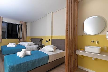 Comfort Triple Room with Shower