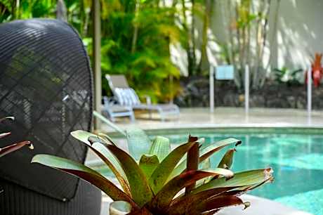 Two-Bedroom Ground Floor Apartment with Spa