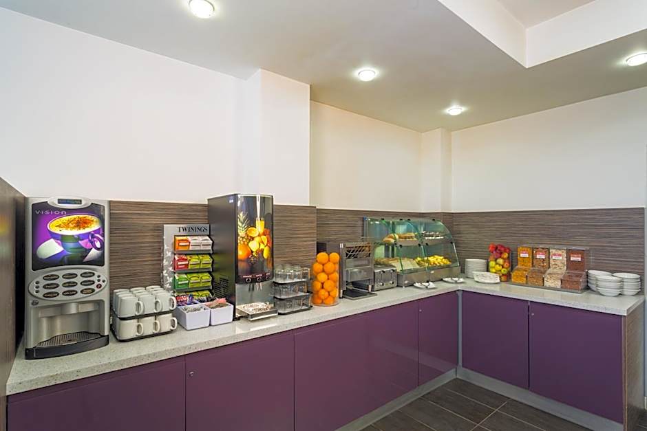 Holiday Inn Express Harlow By IHG