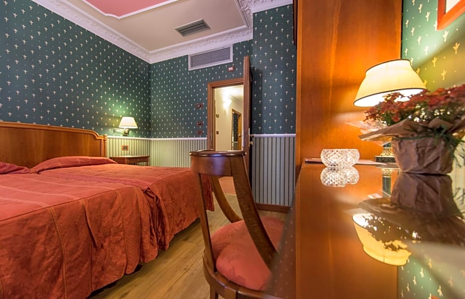 Strozzi Palace Hotel