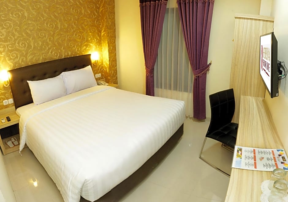 Hersya Front One Inn Surabaya