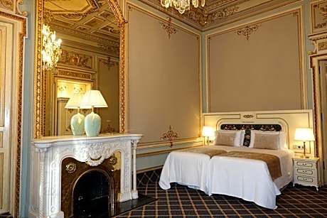 Suite with View