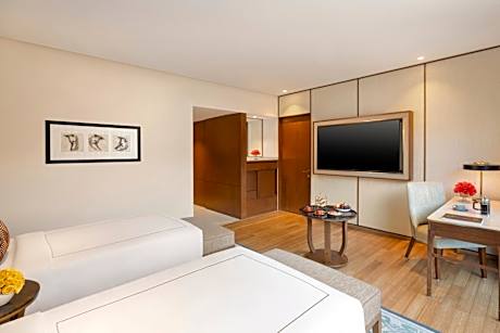 Grand Luxury Room Twin Bed