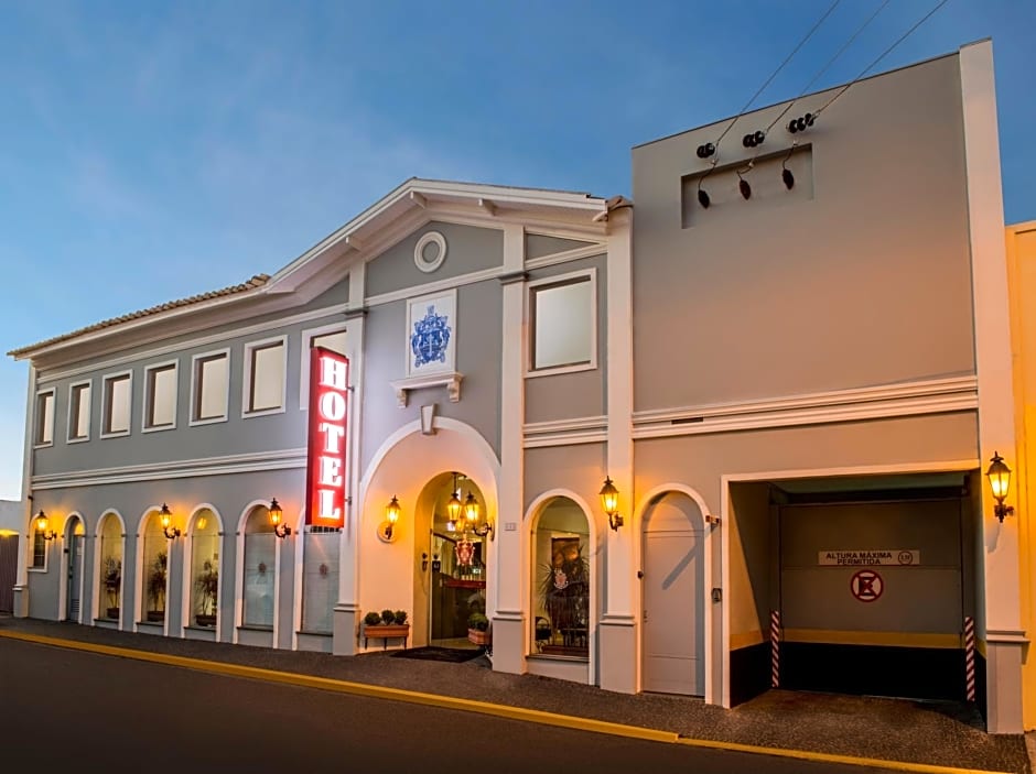 Hotel Colonial Plaza