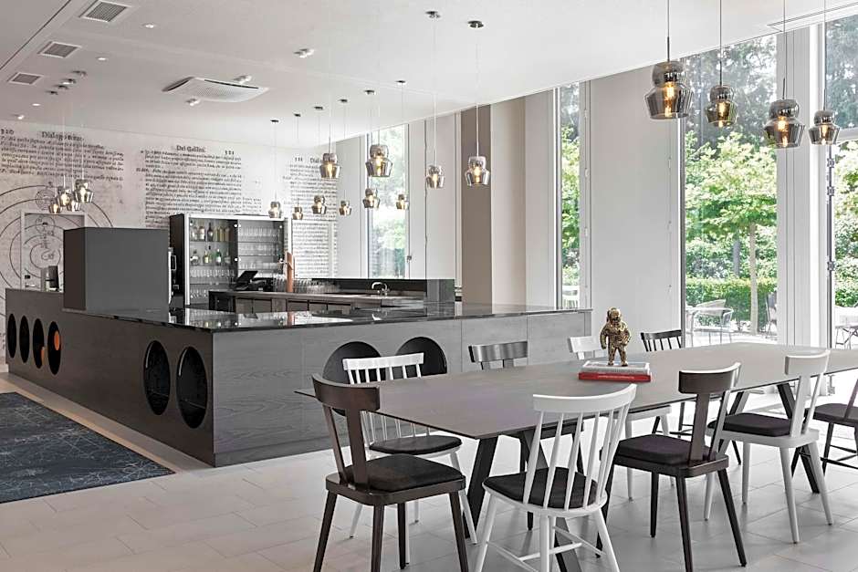 Stellaris Apartment Hotel