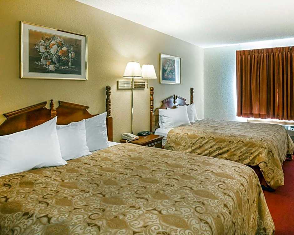 Rodeway Inn Cedar Rapids Westdale