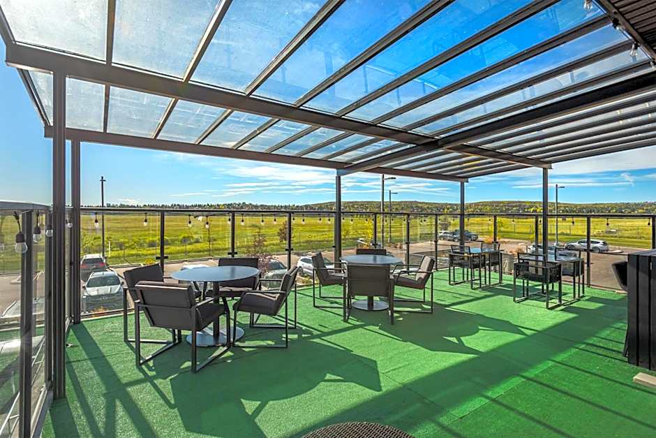 Executive Residency by Best Western Calgary City View North