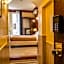 Aurelius Art Gallery Hotel