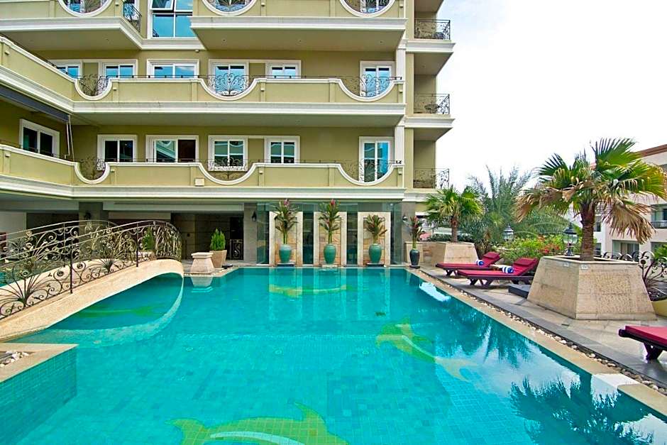 Lk Royal Suite Hotel