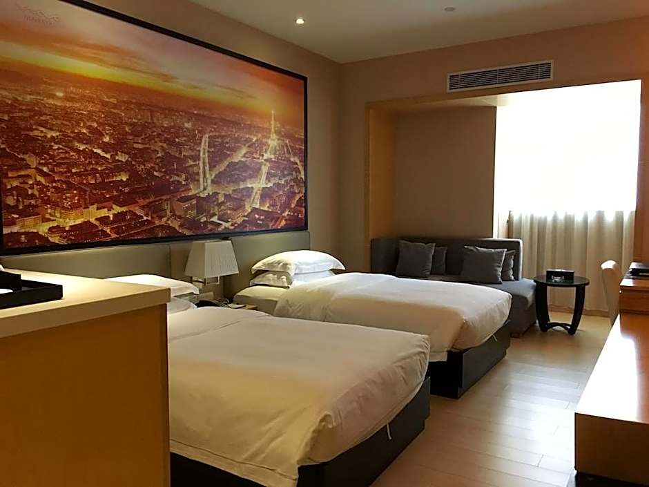 J Hotel