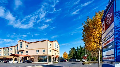 Best Western Plus Battleground Inn & Suites