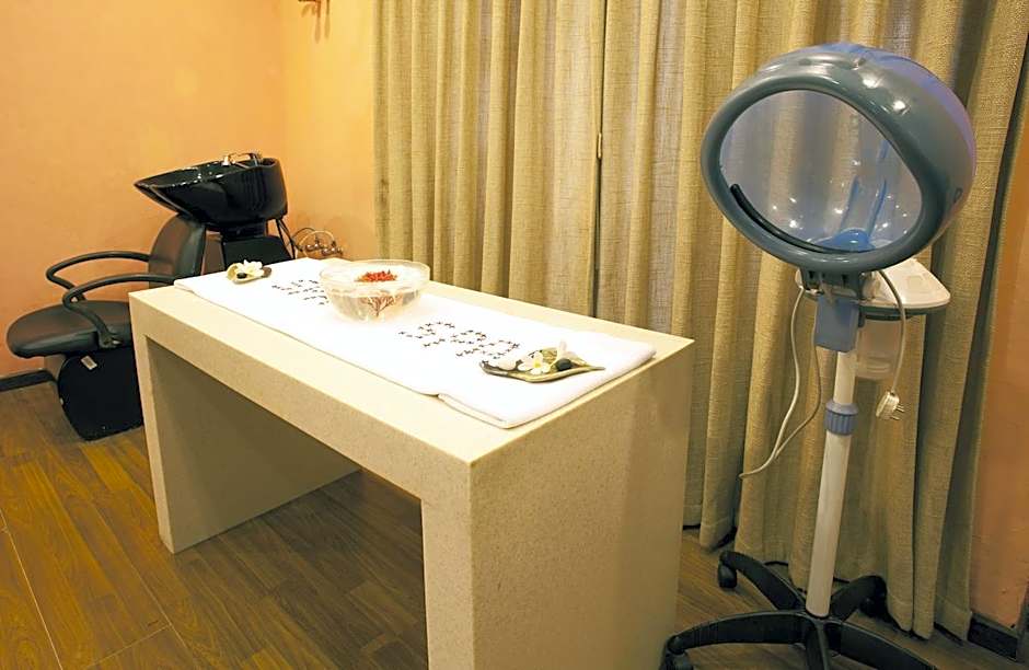 Hotel Cambay Sapphire - Gandhinagar