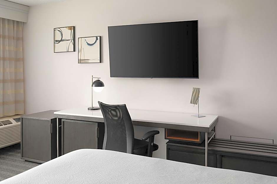 Courtyard by Marriott Detroit Utica