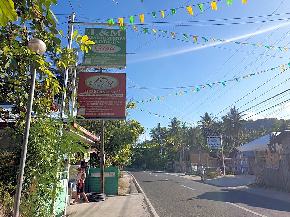 L & M Hearthstones Lodge