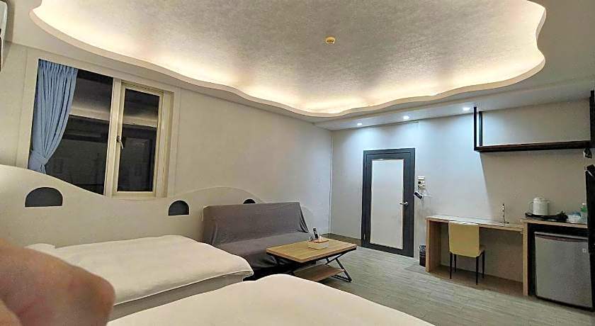 Jiaosi Twenty-one Hotspring Inn