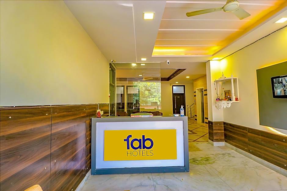 Palm Court by Fabhotel – Gurgaon, NY