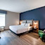 La Quinta Inn & Suites by Wyndham Chattanooga Downtown/South