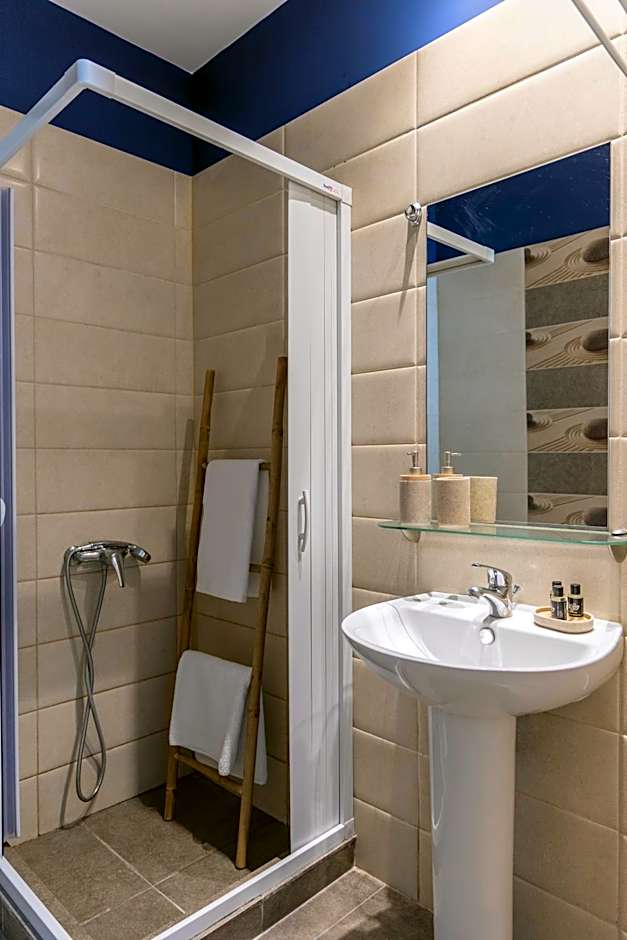 Hotel Kontes Comfort